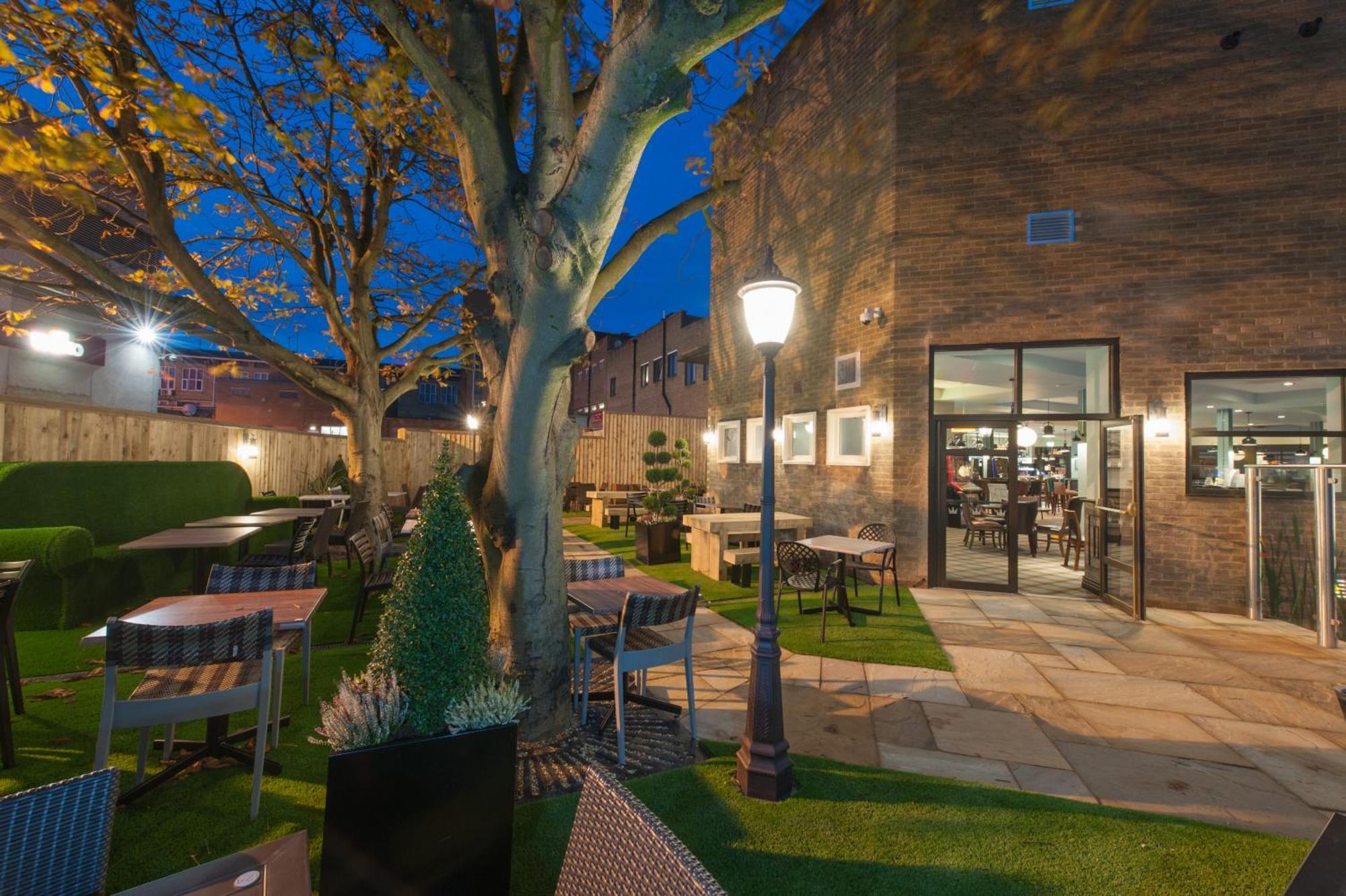 The Saxon Crown Wetherspoon Corby Eksteriør bilde