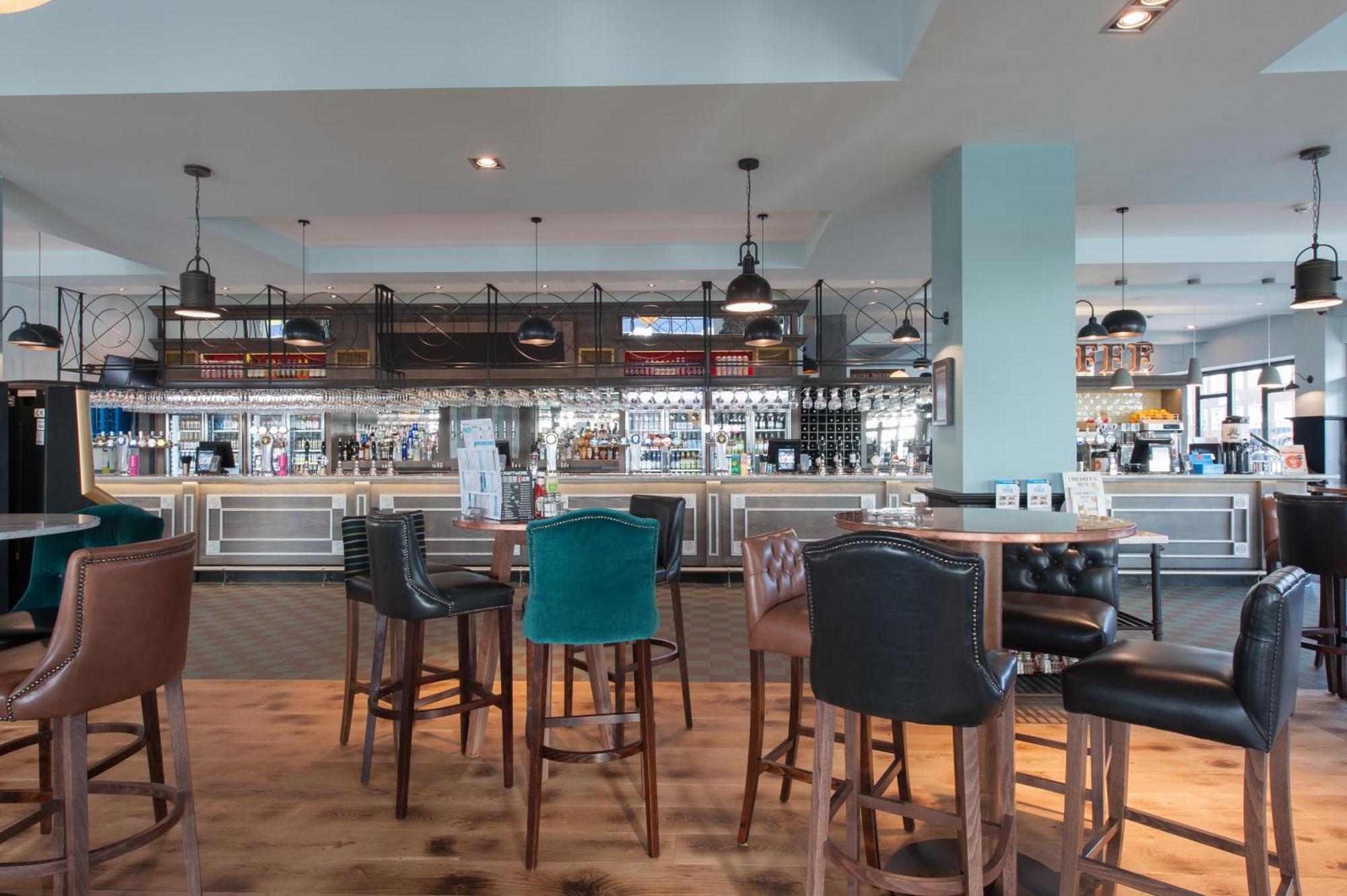 The Saxon Crown Wetherspoon Corby Eksteriør bilde