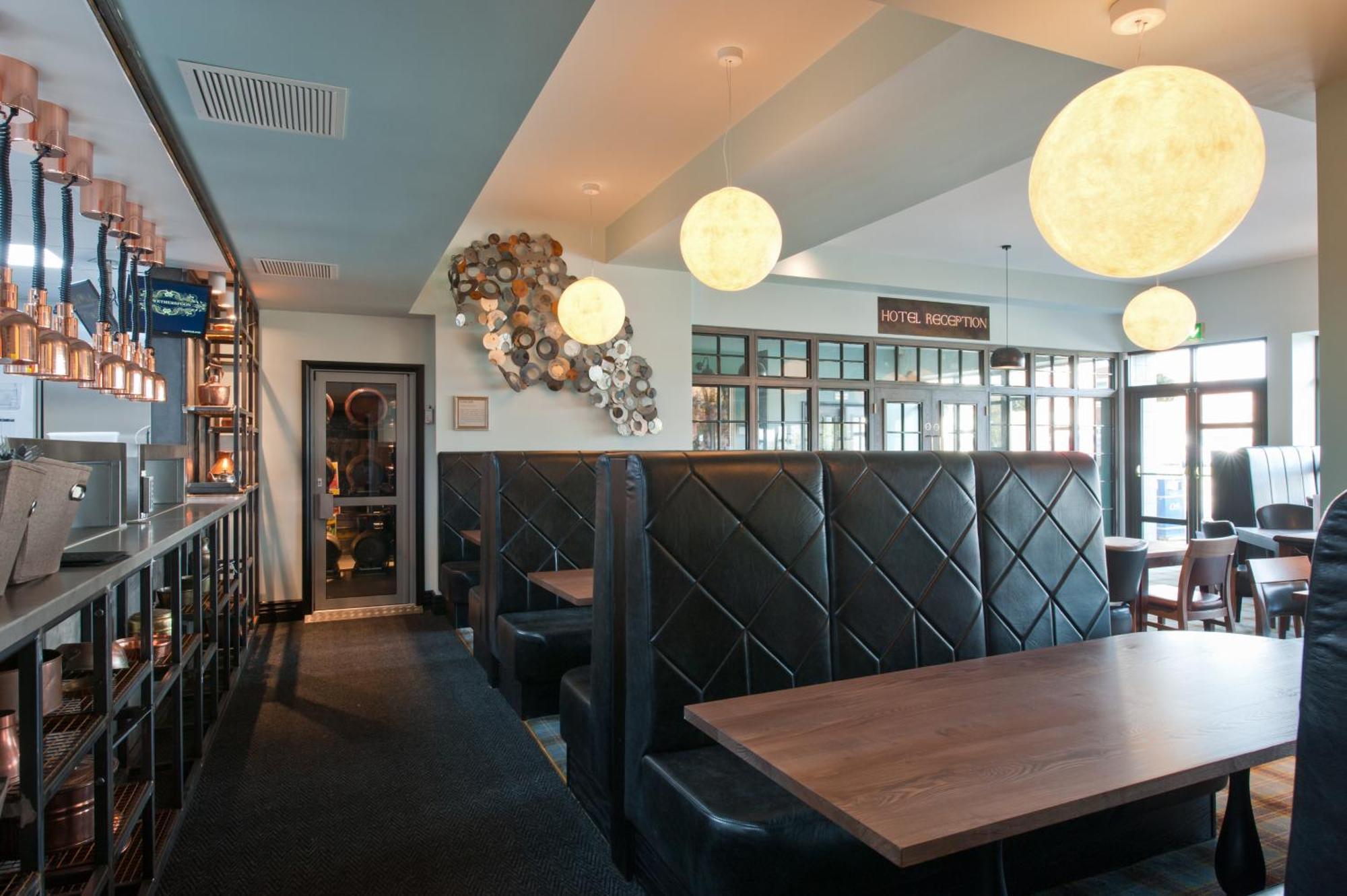 The Saxon Crown Wetherspoon Corby Eksteriør bilde